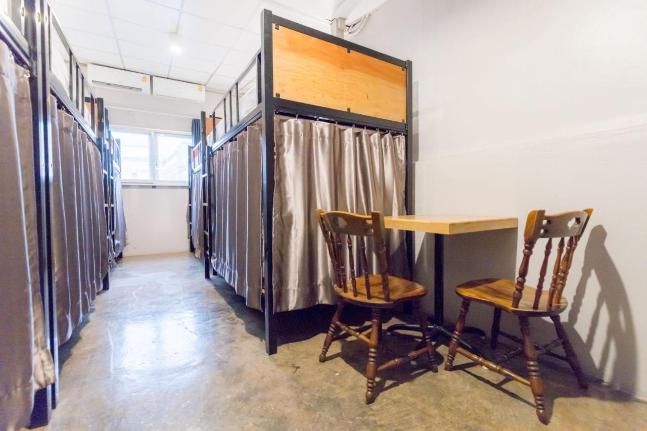 Hostel Lemon Siam Petchaburi Road Bangkok Bagian luar foto