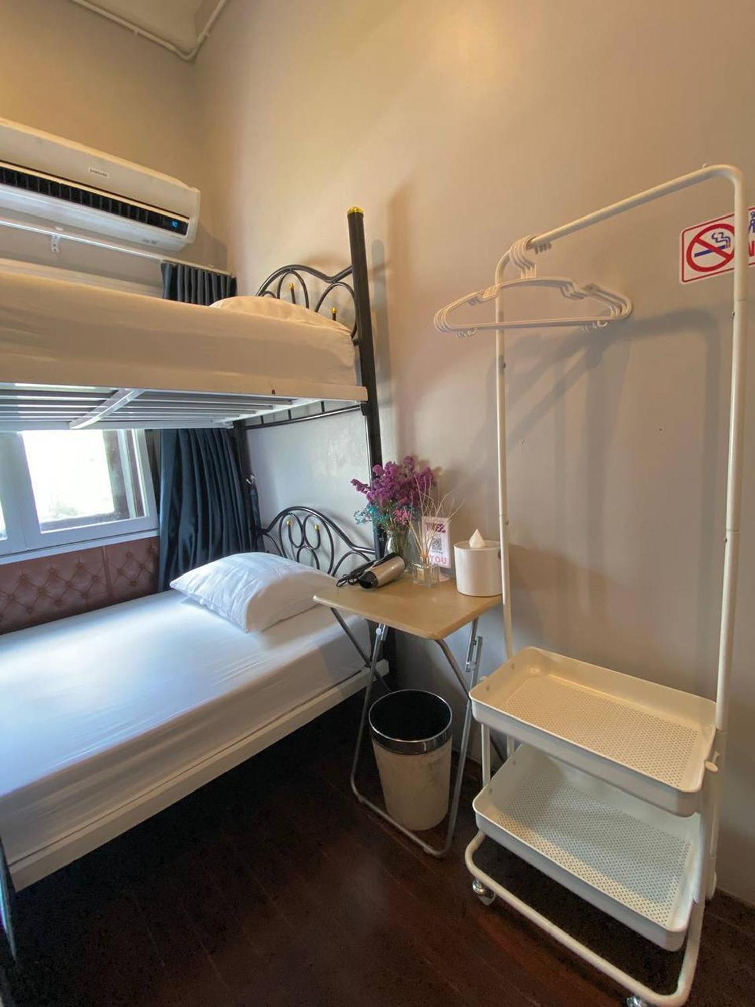 Hostel Lemon Siam Petchaburi Road Bangkok Bagian luar foto