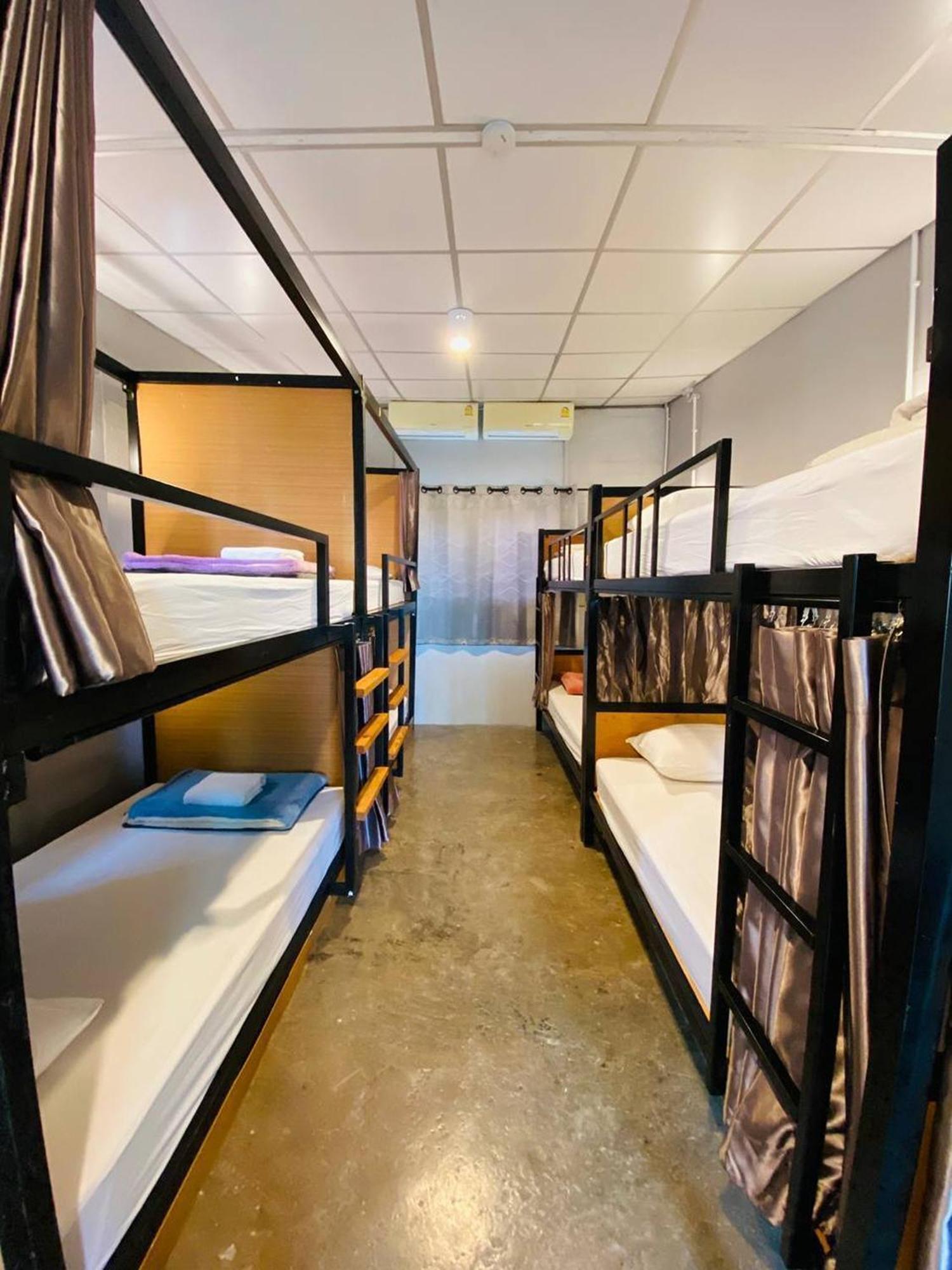 Hostel Lemon Siam Petchaburi Road Bangkok Bagian luar foto
