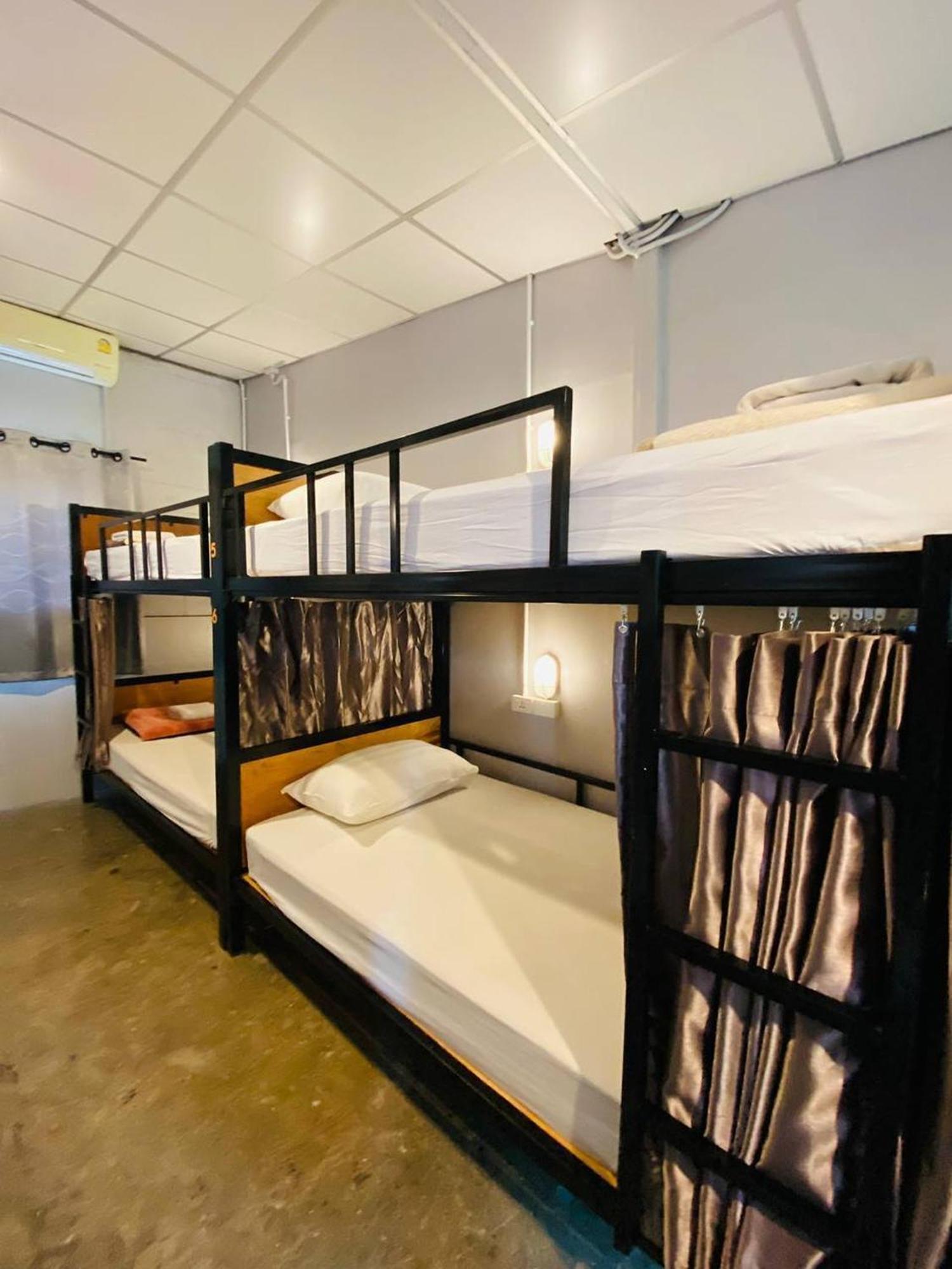 Hostel Lemon Siam Petchaburi Road Bangkok Bagian luar foto