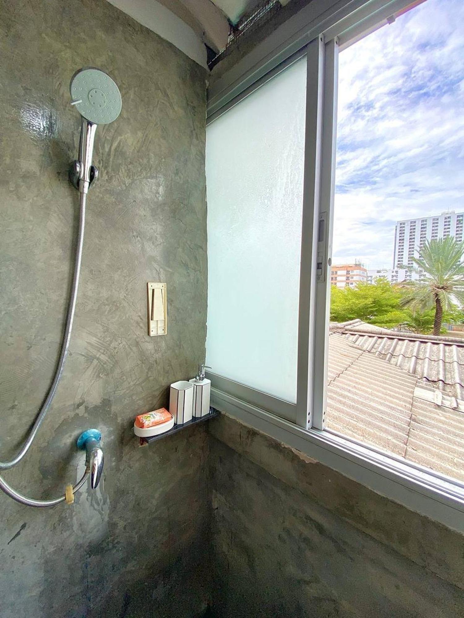 Hostel Lemon Siam Petchaburi Road Bangkok Bagian luar foto