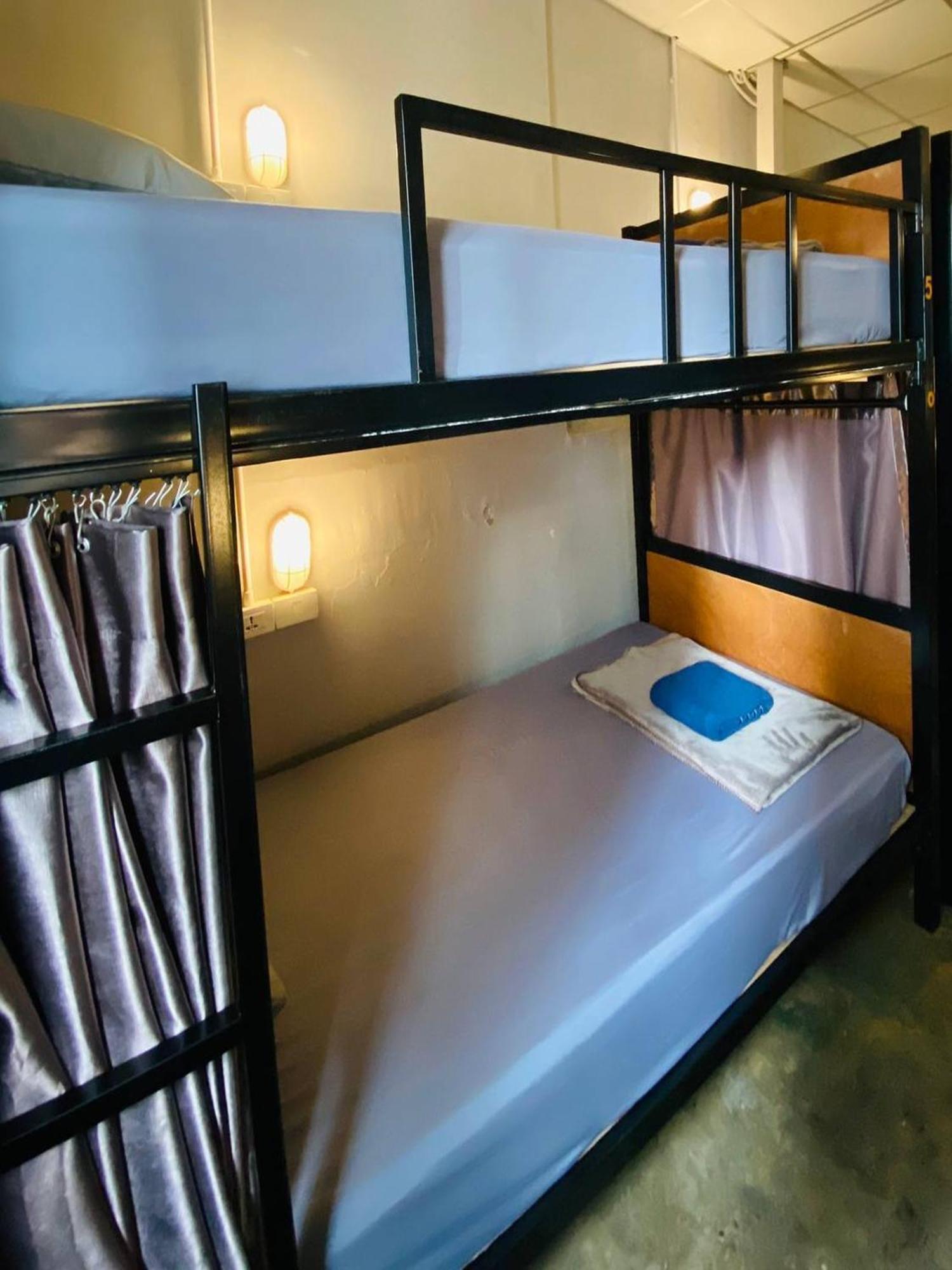 Hostel Lemon Siam Petchaburi Road Bangkok Bagian luar foto
