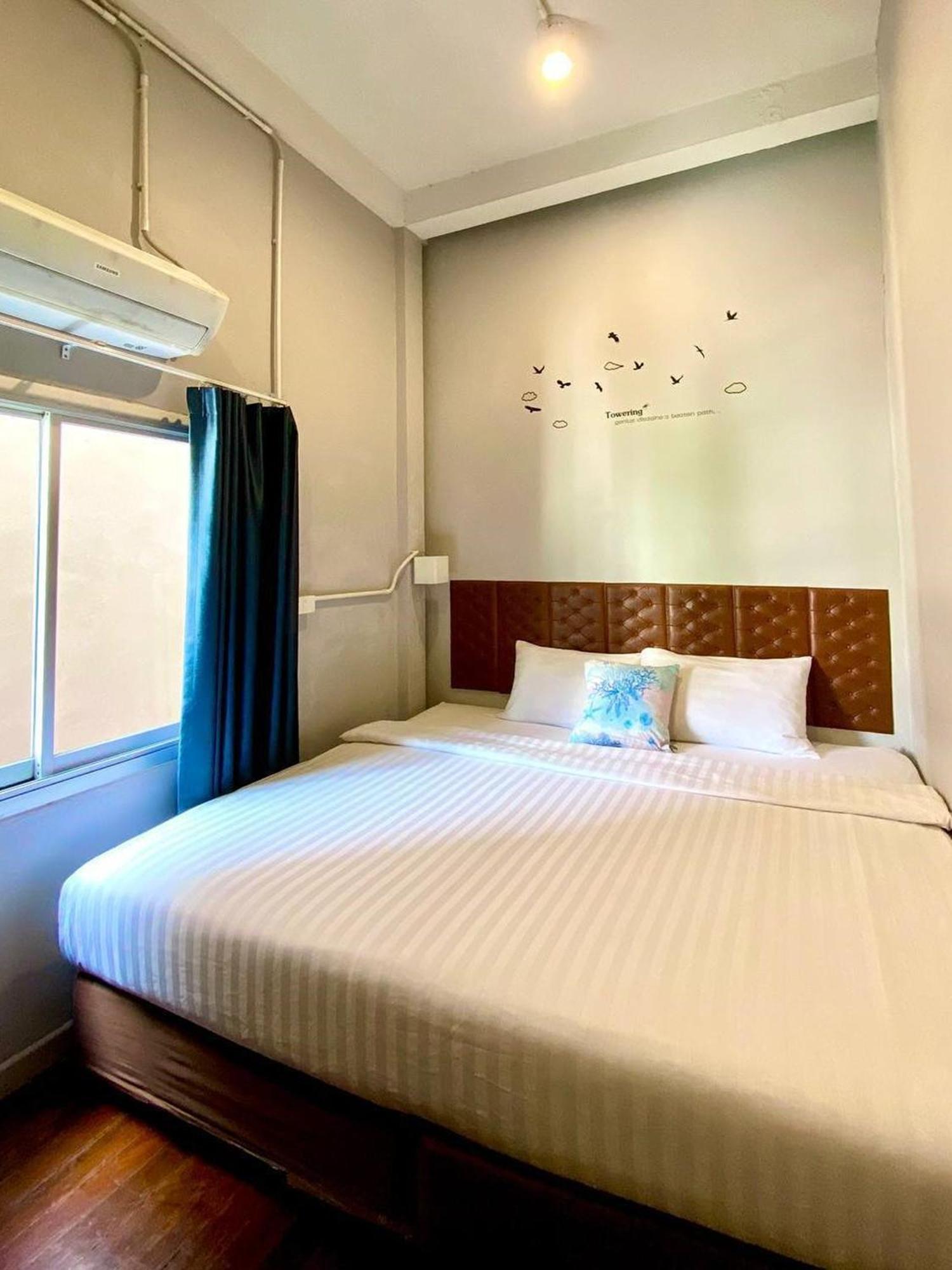 Hostel Lemon Siam Petchaburi Road Bangkok Bagian luar foto
